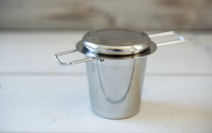 Extra-Fine Tea Infuser, with lid + drip dish